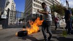 Lebanon Krisis, Warga Demo untuk Tarik Uangnya Sendiri