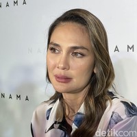 Untuk olahraga sendiri Luna biasanya bergonta-ganti, kadang bersepeda, lari, dan golf. Melalui akun Instagram pribadinya Luna juga terlihat sempat beberapa kali membagikan momen dirinya saat berolahraga. Foto: Wolipop/Vina Oktiani