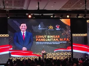 Luhut Bakal Rapat Bareng Jokowi soal Visa 10 Tahun bagi Orang Bidang Tertentu