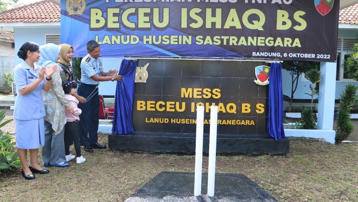 Mess baceu Ishaq di Lanud Husein Sastranegara