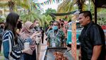 Momen Wamenparekraf Jajan Food Truck di Bali