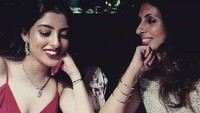 Navya sendiri merupakan anak dari Sweta Bachchan dan Nikhil Nanda. Dok. Instagram