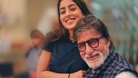 Hal itu disebabkan pengakuannya soal menstruasi di mana ia menjadikan sang kakek, Amitabh Bachchan sebagai teman curhatnya. Dok. Instagram