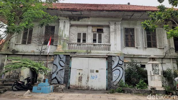 10 Tempat Bersejarah Di Surabaya