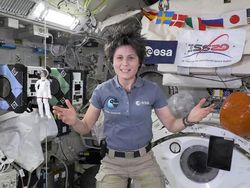 Saat Barbie Ikut Terbang ke Luar Angkasa, Begini Gayanya