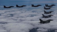 Latihan gabungan itu melibatkan total delapan jet tempur jenis F-15K milik Korsel dan jenis F-16 milik AS.