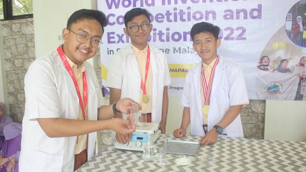 SMA Progresif Bumi Shalawat Sidoarjo  Sabet 4 Juara Internasional