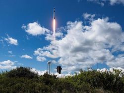 SpaceX-NASA Kirim 4 Astronaut ke Stasiun Luar Angkasa