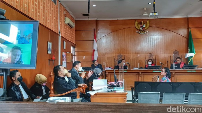 Suasana sidang Doni Salmanan