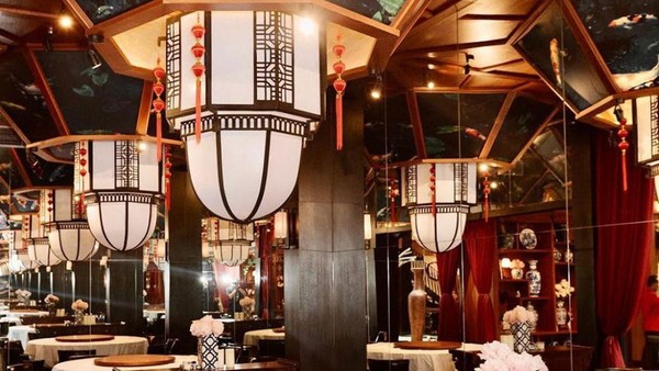 10 Potret Restoran Mewah Ayu Dewi yang Bergaya Oriental