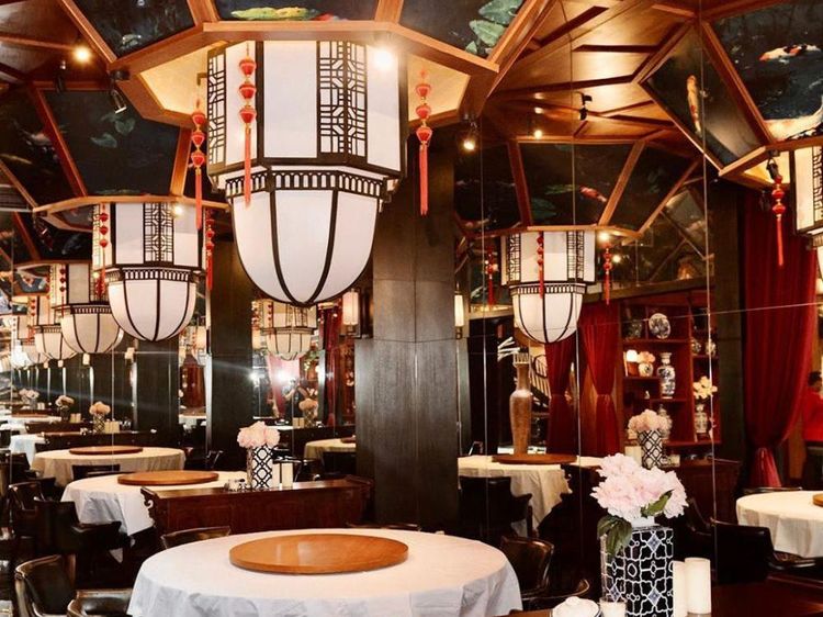 10 Potret Restoran Mewah Ayu Dewi yang Bergaya Oriental