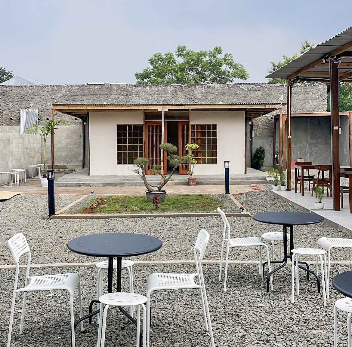 5 Kafe di Bekasi yang Asyik Buat Nongkrong, Ada ala Bali dan Jepang!