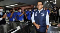 Anies Dinobatkan Jadi Bapak Integrasi Transportasi Jakarta