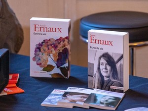 Autobiografi Annie Ernaux Rajai Toko Buku New York