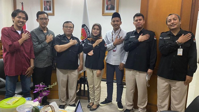 Badan Eksekutif Mahasiswa Perguruan Tinggi Nahdlatul Ulama (BEM PTNU) se-Nusantara berkolaborasi dengan Komisi Pemilihan Umum Republik Indonesia (KPU RI) untuk mencerdaskan pemilih pada Pemilu 2024 nanti.