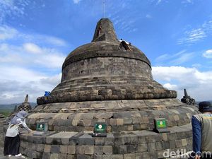 Usulan Ditolak Arkeolog, Kemenag Tetap Minta Chatra Candi Borobudur Dipasang