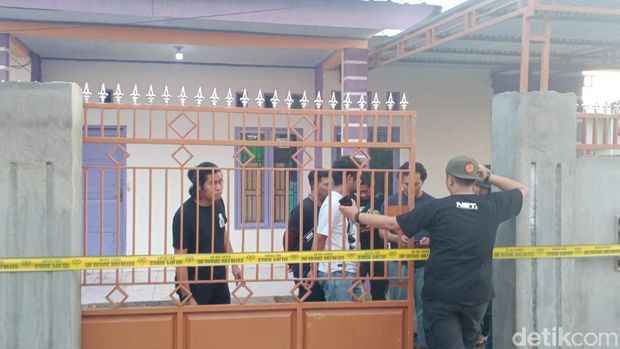 Foto TKP penyerangan kantor koperasi di Gowa.