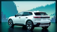 Prologue berukuran panjang 4.877 mm, lebar 1.989 mm, tinggi 1.643 mm dan memiliki jarak sumbu roda 3.094 mm. Sedangkan CR-V generasi keenam memiliki panjang 4.694 mm, lebar 1.864 mm, tinggi 1.681 mm dan jarak sumbu roda 2.700 mm. Foto: Honda