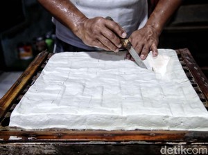 Jangan Kaget Ibu-ibu! Harga Tahu dan Tempe Bisa Naik Buntut Dolar AS Menguat