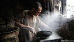 Jeritan Perajin Tahu Tempe Saat Harga Kedelai Meroket