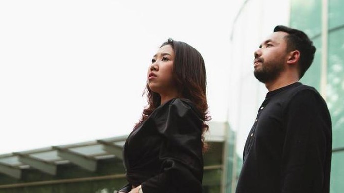 Kiky Saputri dan sang kekasih.