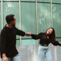 Banyak netizen pula yang mendoakan keduanya segera melangsungkan pernikahan. “Lancar sampai hari H. Semoga kelak menjadi Kel samawa, Kel selalu dikaruniakan Allah SWT dengan rezeki yg melimpah n berkah. Aamiin,” tulis netizen di kolom komentar. Foto: Instagram