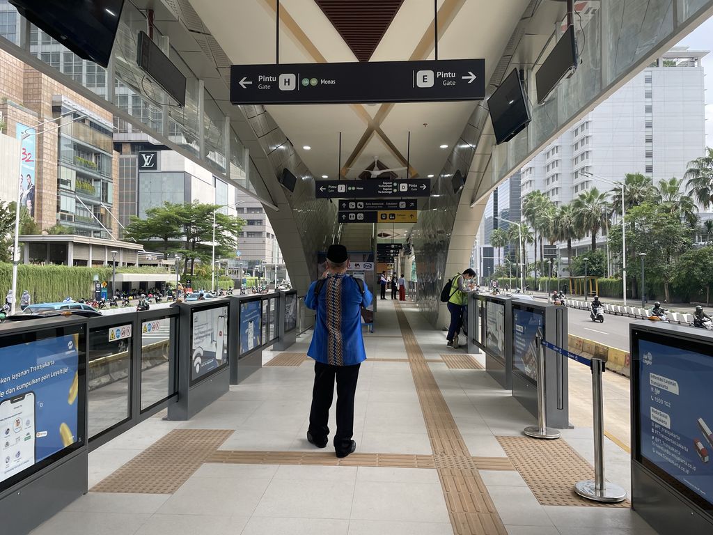 Kondisi Halte TransJakarta Bundaran HI saat uji coba (Silvia-detikcom)