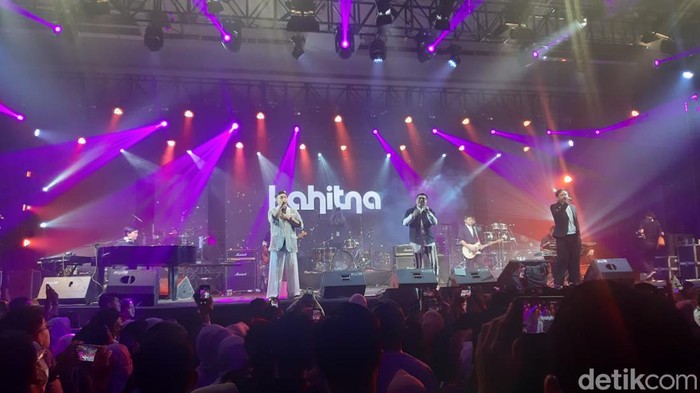 Konser Kahitna