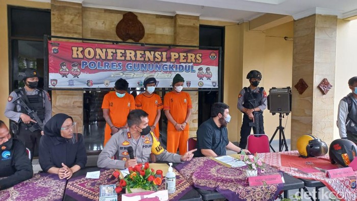 Tiga pelaku pencurian 16 motor di 14 TKP yang sebagian besar TKP berada di Kabupaten Gunungkidul, Jumat (7/10/2022).