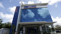Kantor cabang ini beralamat di Jalan Ir. Soekarno, Kecamatan Tanimbar Selatan (Tansel).