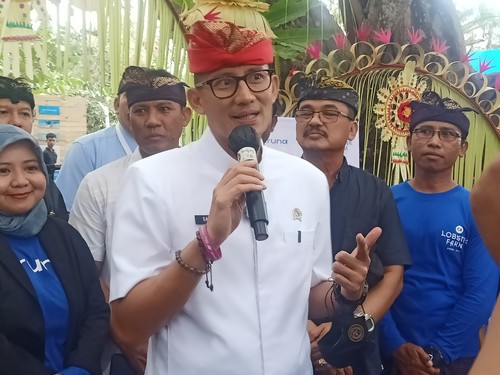 Menteri Pariwisata dan Ekonomi Kreatif (Menparekraf) Sandiaga Salahuddin Uno usai peluncuran Kampung Wisata dan Budidaya Lobster A Lobster Farm di Nusa Dua, Bali, Kamis (6/10/2022)