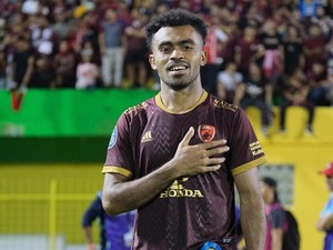 Berkat Yakob Sayuri PSM Makassar Ungguli Malut United 1-0 di Babak Pertama