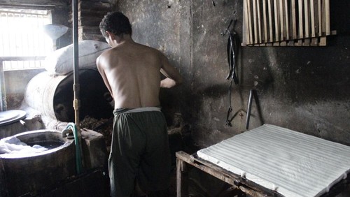 Salah satu tempat produksi tempe dan tahu milik Abdul Jalil (47), di Lingkungan Taman Sari, Kelurahan Kampung Baru, Kecamatan Buleleng, Kabupaten Buleleng, Bali.