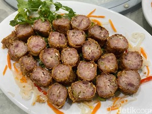 Restoran Khas Hakka Berusia 100 Tahun Ini Sajikan Ngohiong hingga Bakmi Enak