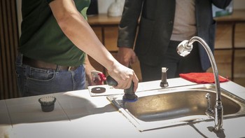 Bosch sebagai perusahaan penyedia layanan dan teknologi global terkemuka, memperkenalkan UniversalBrush, sikat elektrik multifungsi yang membuat kegiatan bersih-bersih menjadi lebih mudah.  