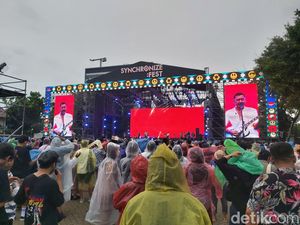 Synchronize Fest 2022 Hari Pertama Diguyur Hujan Deras