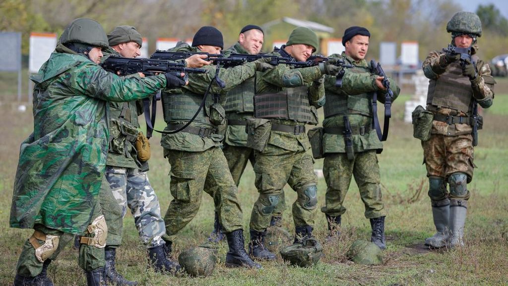 Ukraina Minta Tentara Rusia Letakkan Senjata: Anda Telah Ditipu Kremlin!