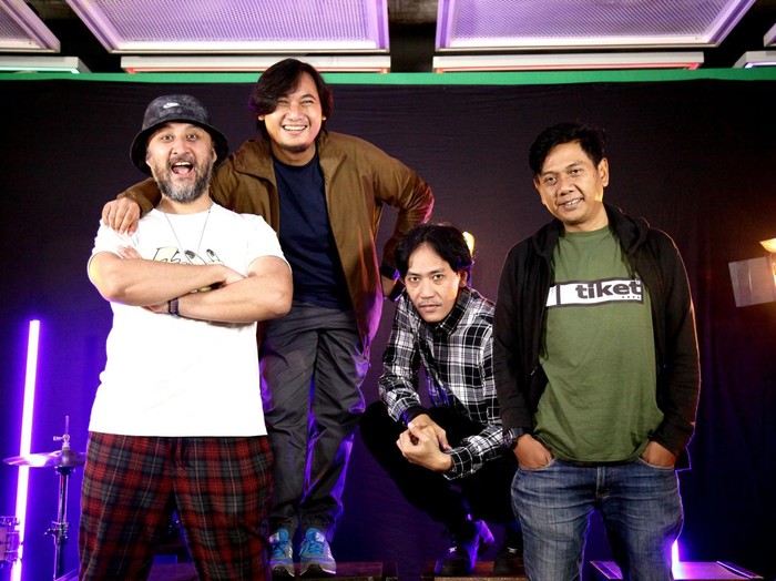 Tiket Band
