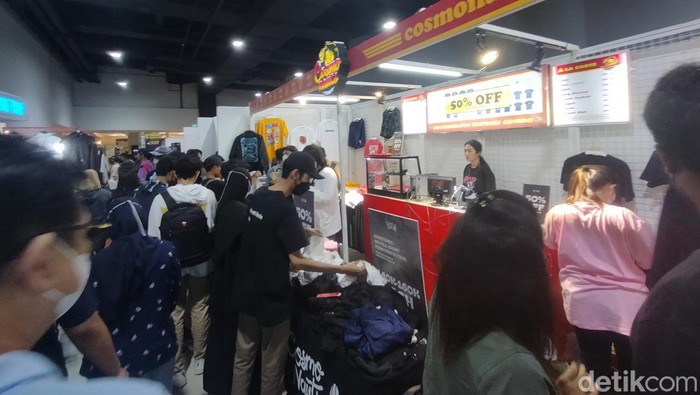 USS Downtow Market Surabaya 2022 diserbu penggemar thrifting