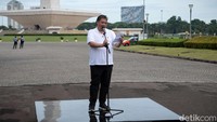 Ikan hiu dibawa ke UNDIP, i love you PDIP, ujar Airlangga disambut tepuk tangan dan tawa dari para elite Golkar dan PDIP.