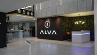 ALVA Experience Center dihadirkan untuk mereka yang penasaran dengan produk ALVA dan ingin menjajal kendaraan baru tersebut. Bukan hanya itu, markas baru tersebut juga difungsikan sebagai tempat edukasi untuk mereka yang belum terlalu mengenal motor listrik. Foto: Septian Farhan Nurhuda / detik.com