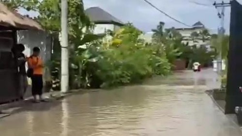 Banjir di wilayah Badung, Bali, Sabtu (8/10/2022).