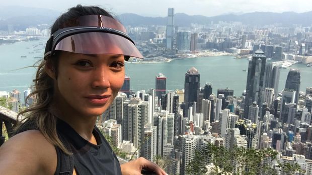 Dari berbelanja, bersantap hingga hiking dan wakesurfing, Hong Kong Superfan Shanty membagikan 10 rekomendasi destinasi terbaik di rumah keduanya, Hong Kong.