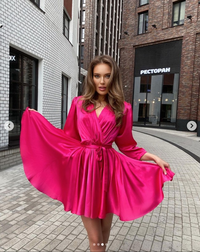 Ekaterina Astashenkova pun angkat bicara setelah ditolak sekamar dengan wakil Ukraina. Dia menentang kekerasan dan ingin menyebarkan perdamaian. Meski lahir di Rusia, Ekaterina berasal dari Ukraina. Foto: dok. Instagram @katerinastash