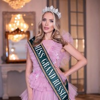 Ekaterina Astashenkova menjadi perwakilan Rusia di kontes kecantikan Miss Grand International 2022. Wanita cantik itu kini jadi sorotan karena ditolak sekamar dengan Olga Vasyliv yang mewakili Ukraina. Foto: dok. Instagram @katerinastash