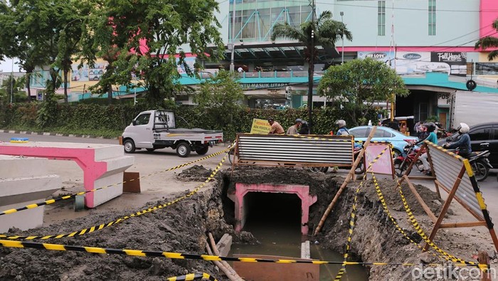 Jalan Dupak Surabaya