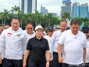 Momen Puan dan Airlangga Jalan Santai di Monas