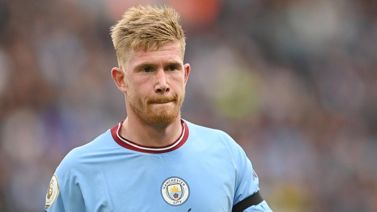 Kevin De Bruyne jijik lihat jersey Manchester United (Foto: Getty Images/Michael Regan)