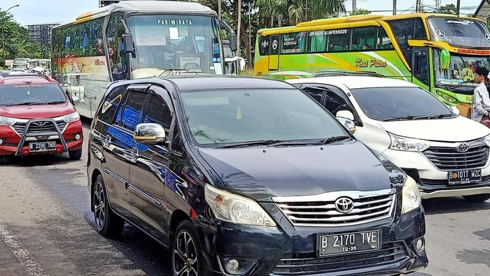 Kondisi lalin menuju Puncak, Bogor, Sabtu (8/10/2022).