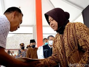 Mensos Salurkan Santunan Korban Tragedi Kanjuruhan Asal Tulungagung-Blitar
